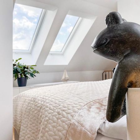 Modern & Stylisch - Penthouse-Feeling Nahe Flughafen Muenchen Apartamento Freising Exterior foto