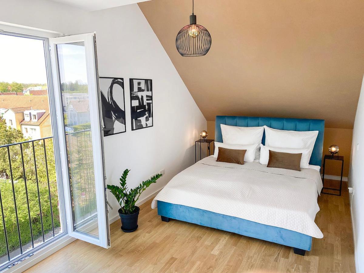 Modern & Stylisch - Penthouse-Feeling Nahe Flughafen Muenchen Apartamento Freising Exterior foto