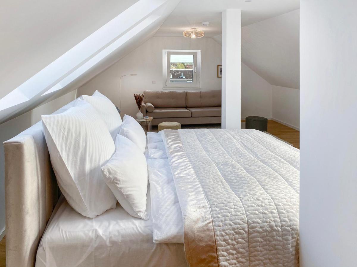 Modern & Stylisch - Penthouse-Feeling Nahe Flughafen Muenchen Apartamento Freising Exterior foto